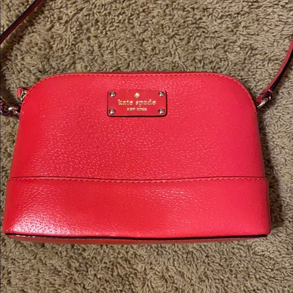kate spade Handbags - Kate Spade cross body. Perfect condition, like new